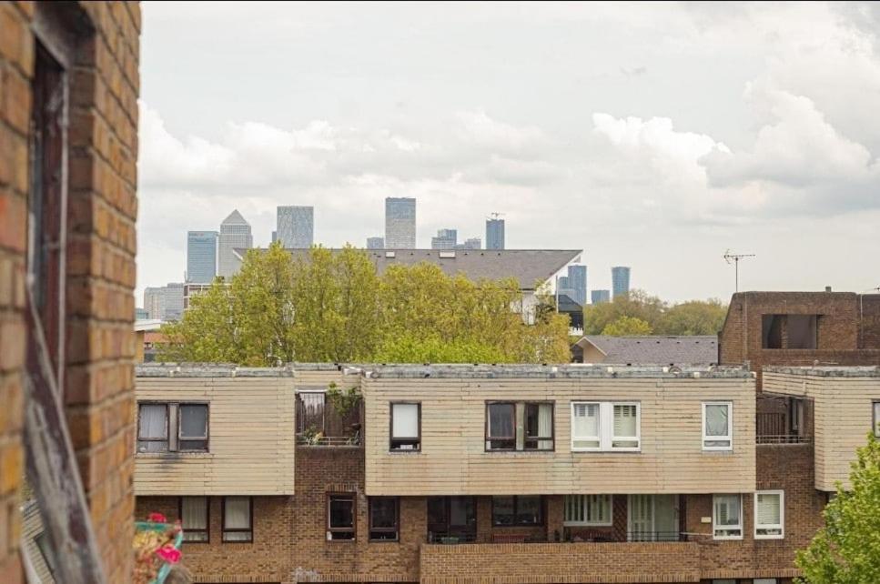 Amazing Marina-Overlooking 1Bed London Exterior photo