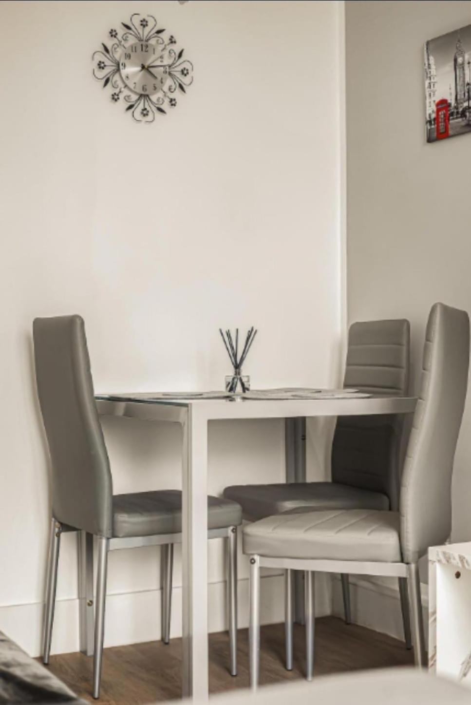 Amazing Marina-Overlooking 1Bed London Exterior photo