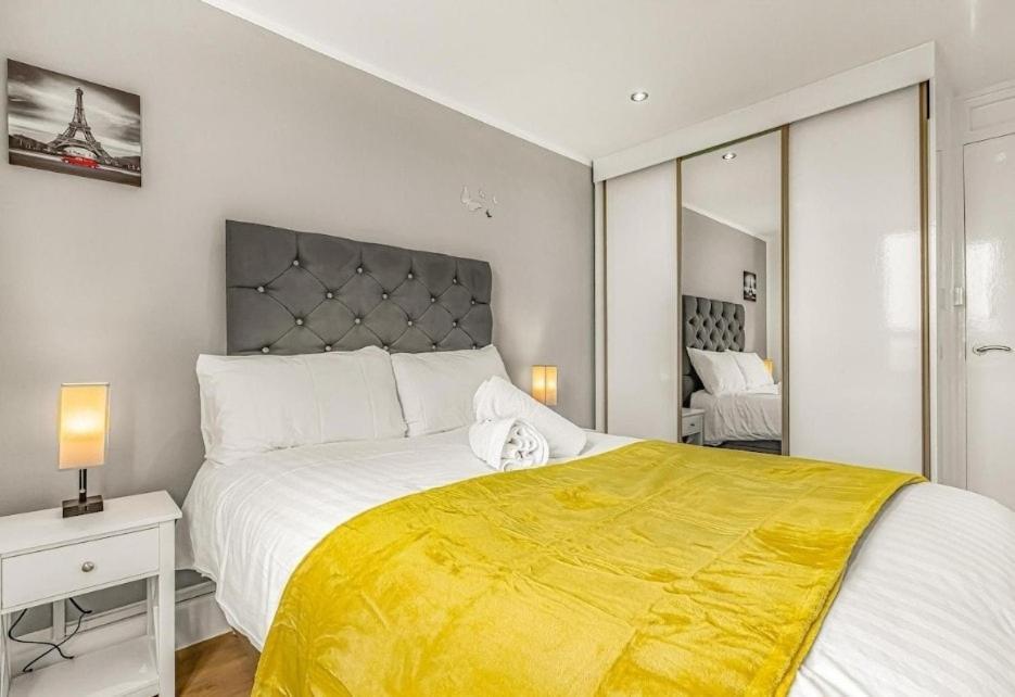 Amazing Marina-Overlooking 1Bed London Exterior photo
