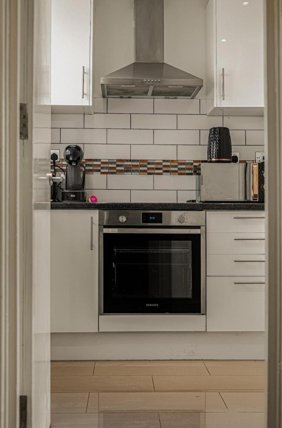 Amazing Marina-Overlooking 1Bed London Exterior photo