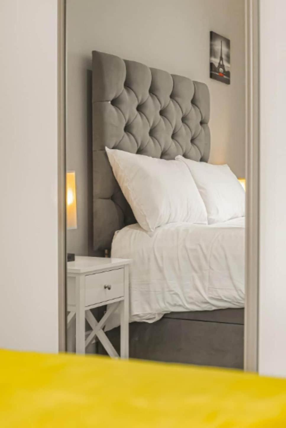 Amazing Marina-Overlooking 1Bed London Exterior photo