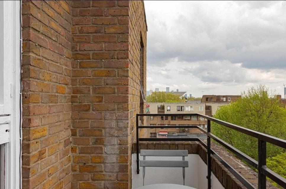 Amazing Marina-Overlooking 1Bed London Exterior photo